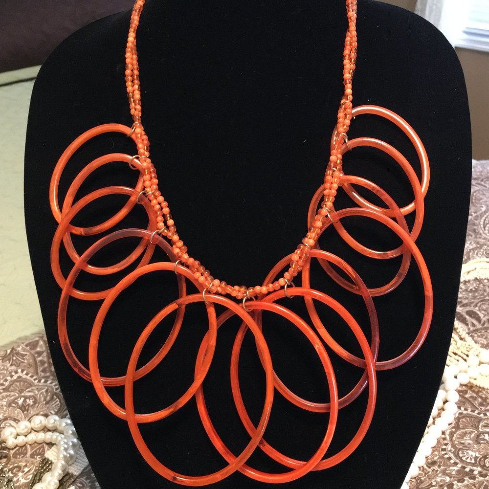 CRUISE WEAR Acrylic Orange Multi Sz Ovals Necklace